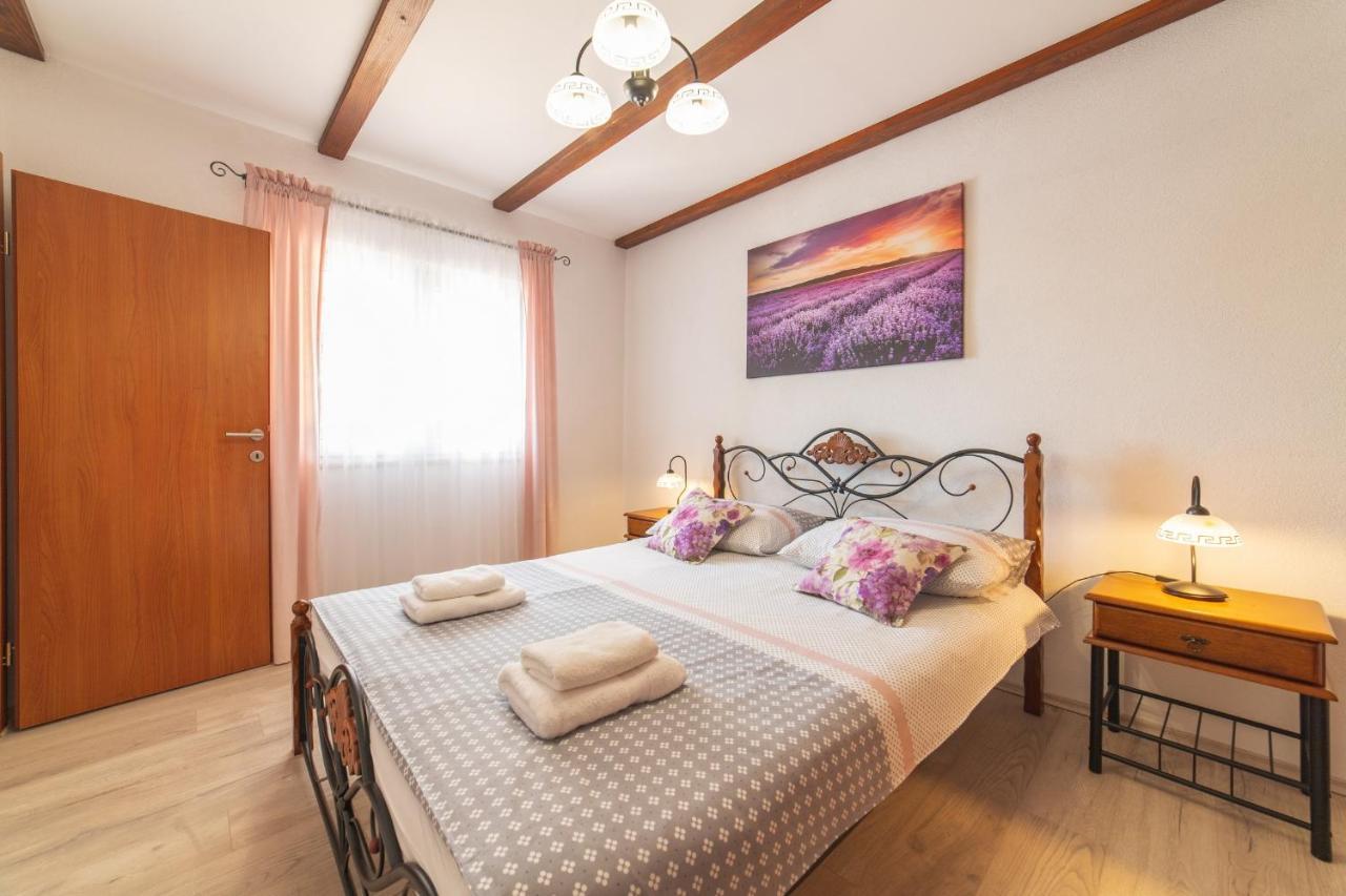 Holiday Home Sego With Private Pool Veliki Brocanac 외부 사진
